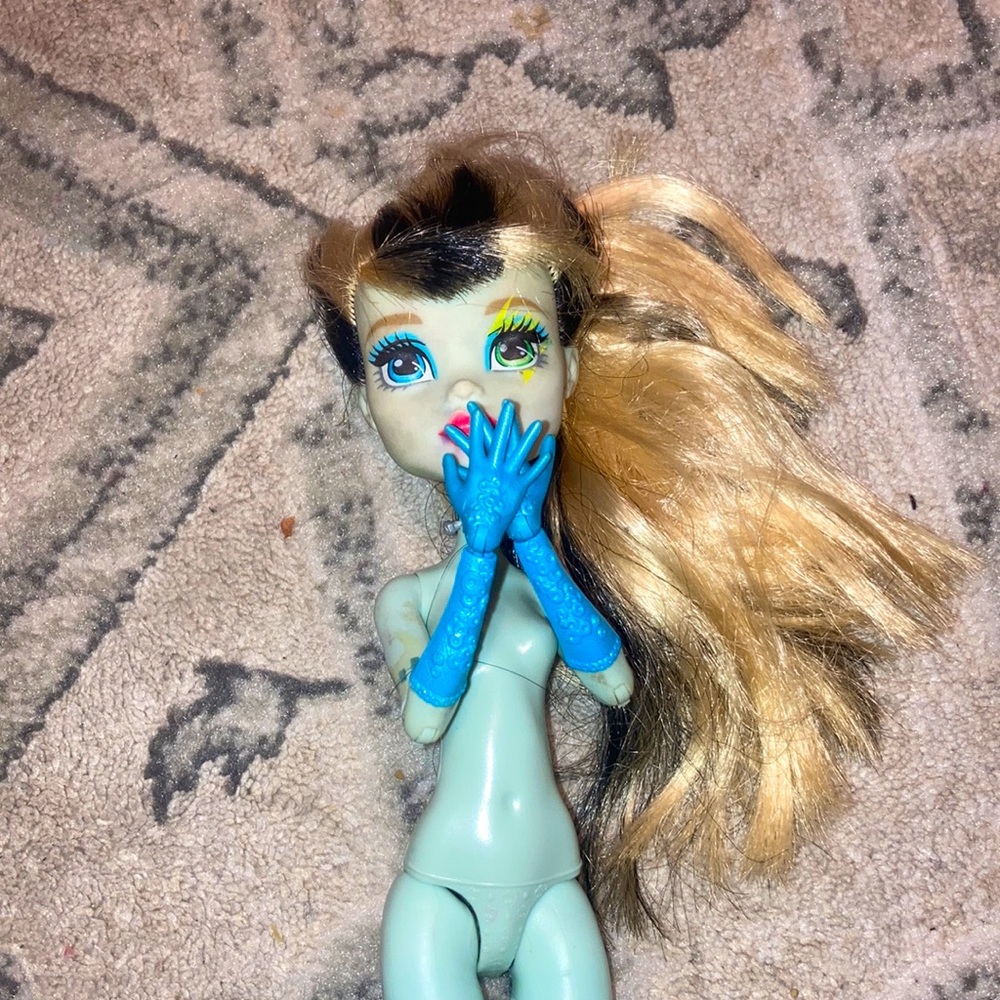 Really messed up Frankie g2 doll